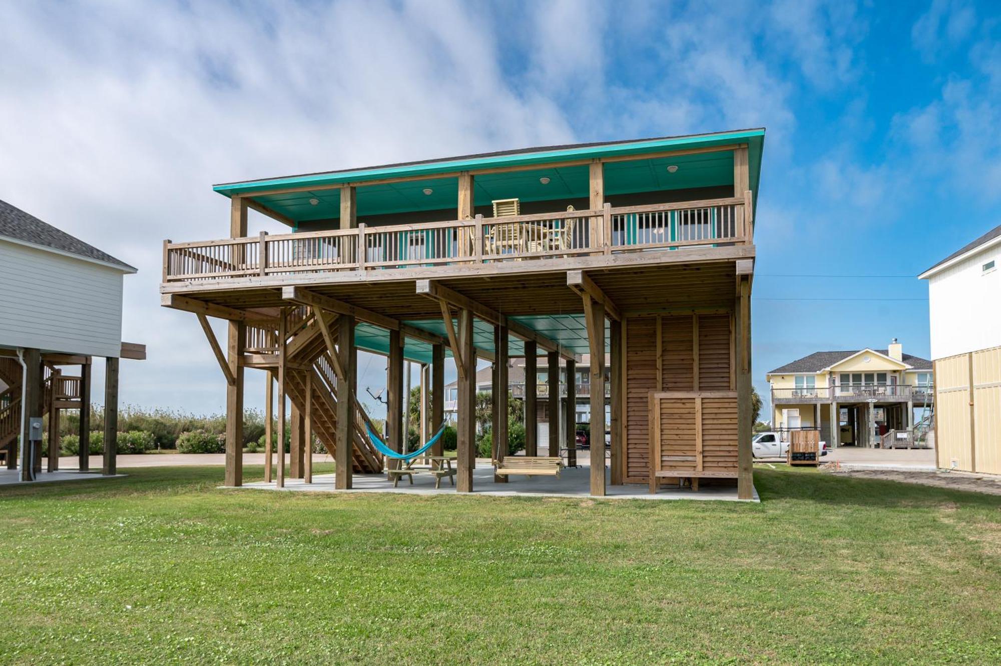 Stylish 4Br Crystal Beach Retreat Walk To Beach Bolivar Peninsula Exterior foto